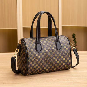 SPEEDY BAG WITH STRAP